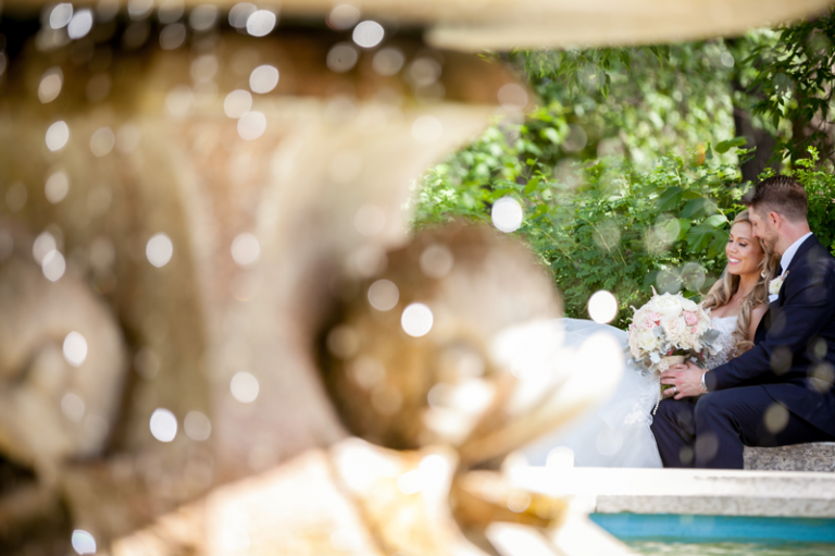 Wedding photos with fountain